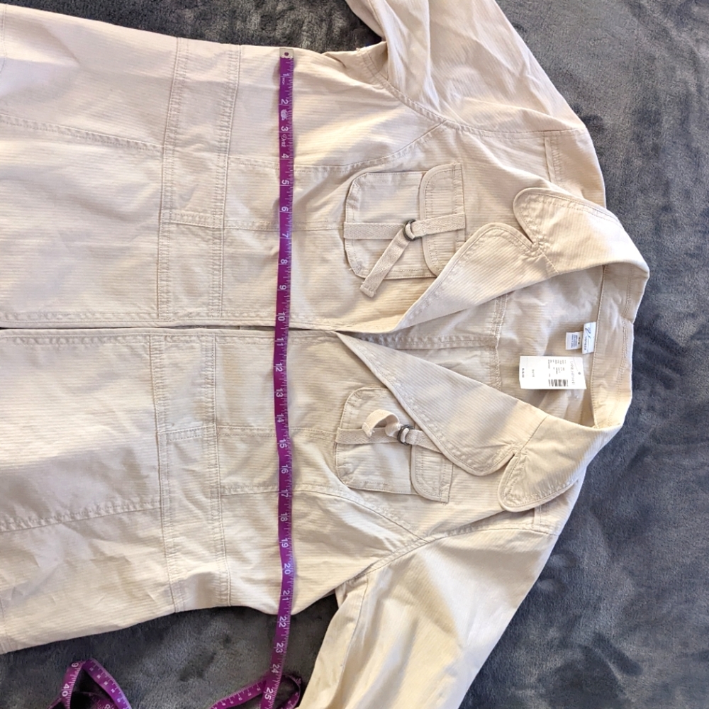 Light weight jacket - Picture 2 of 10